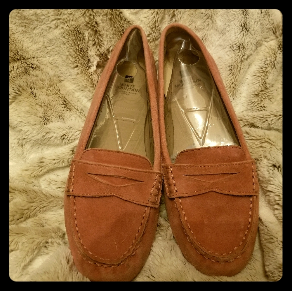 Suede loafer